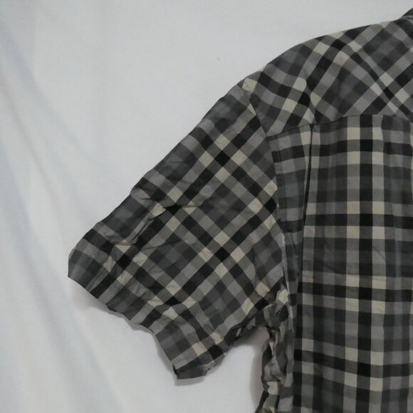 NXT | size 2X | Classic Short Sleeve Button-Up Plaid Shirt - Picture 9 of 14